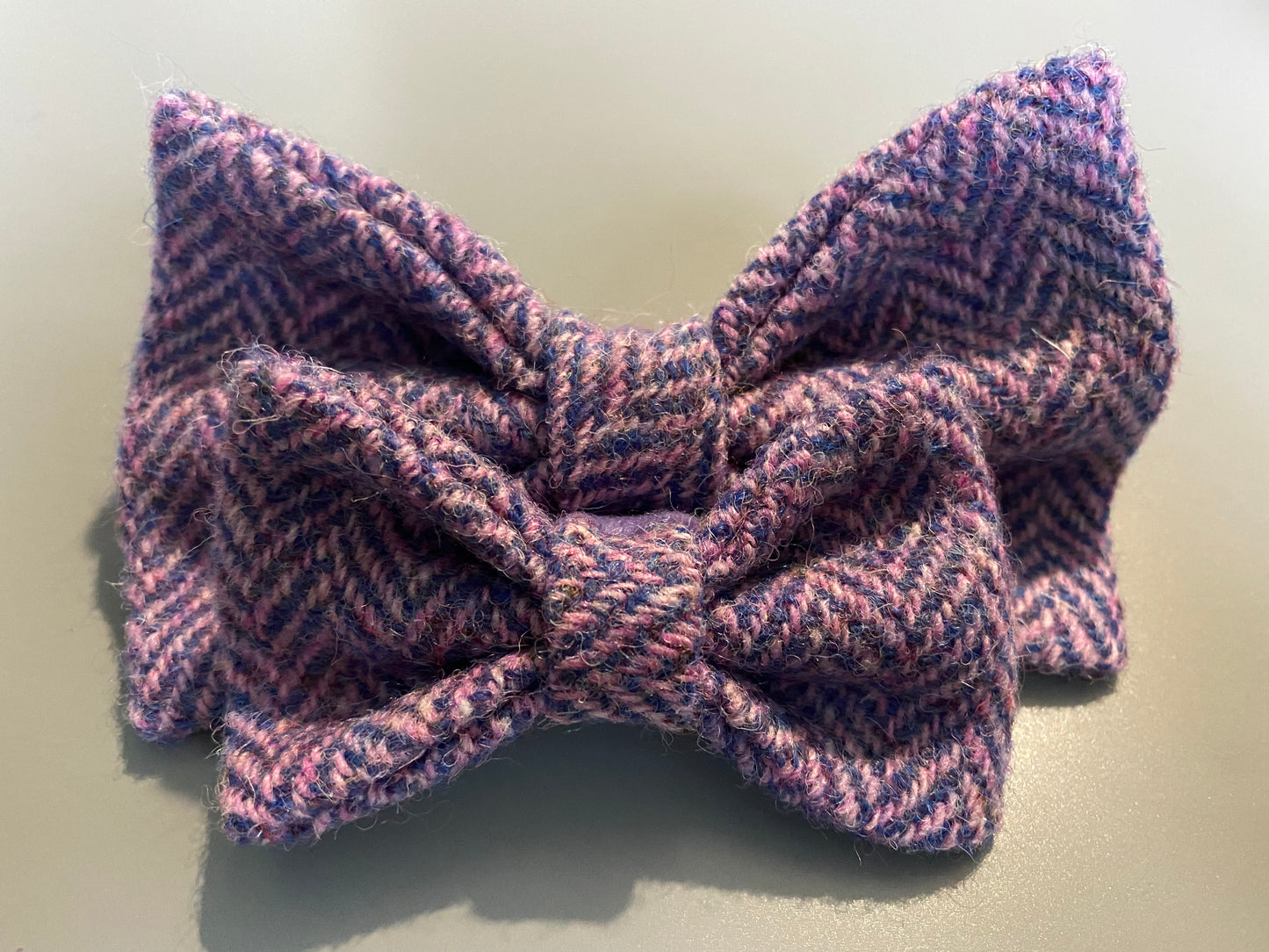 Harris Tweed Bow Dog bow tie light pink herringbone / chevron patten Dickie bow